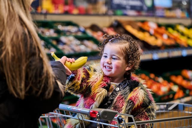 Aldi verschenkt jede Woche Gutscheine an frischgebackene Eltern in Tyne & ...