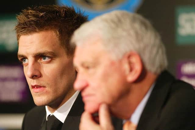 Newcastle manager Bobby Robson and new signing Jonathan Woodgate address the assembled media during a press conference at St James Park on January 31, 2003 in Newcastle, England. (Photo by Laurence Griffiths/Getty Images)