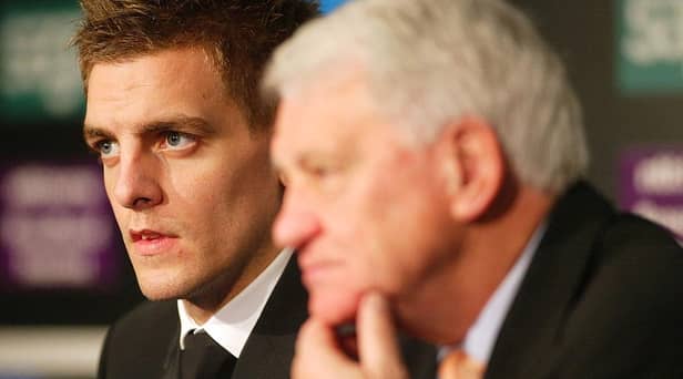 Newcastle manager Bobby Robson and new signing Jonathan Woodgate address the assembled media during a press conference at St James Park on January 31, 2003 in Newcastle, England. (Photo by Laurence Griffiths/Getty Images)