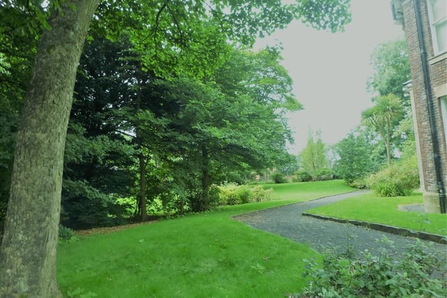 Set with 1.5 acres of land, the communal gardens offer a peaceful setting to relax at the end of the day.  There is a seating area and pleasant pathways to stroll if you don't want to venture far on your daily exercise.

Photo: Rightmove