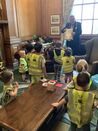 The Mayor thanking youngsters for their greetings card.