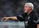 Steve Bruce, manager of West Bromwich Albion gives instructions during to the Carabao Cup Second Round match between Derby County and West Bromwich Albion at Pride Park Stadium on August 23, 2022 in Derby, England. (Photo by Matthew Lewis/Getty Images)