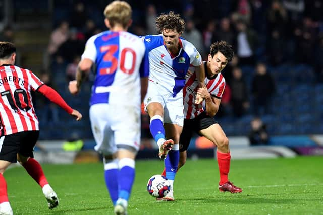 Luke O'Nien playing for Sunderland against Blackburn.