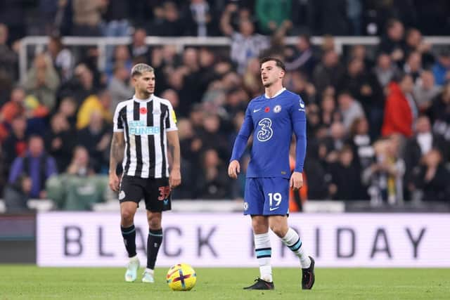 Mason Mount of Chelsea reacts after Joe Willock of Newcastle United scored their team's first goal during the Premier League match between Newcastle United and Chelsea FC at St. James Park on November 12, 2022 in Newcastle upon Tyne, England. (Photo by George Wood/Getty Images)