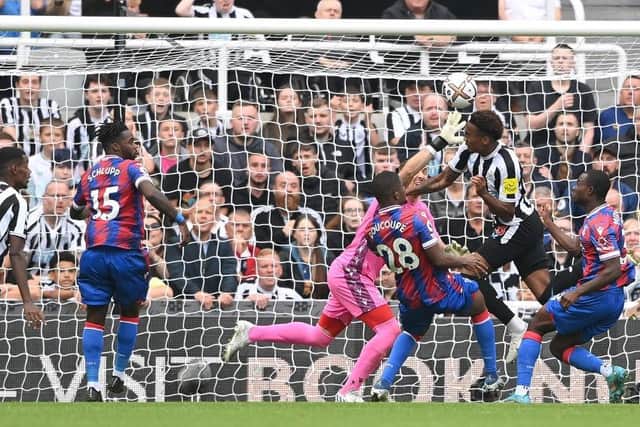Newcastle player Joe Willock heads in to score past Vicente Guaita but the goal is disallowed after a VAR review  during the Premier League match between Newcastle United and Crystal Palace at St. James Park on September 03, 2022 in Newcastle upon Tyne, England. (Photo by Stu Forster/Getty Images)