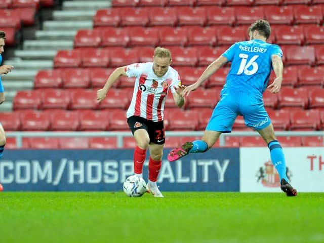 Alex Pritchard playing for Sunderland.