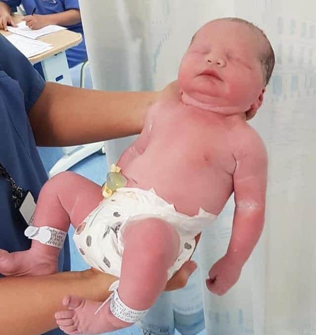 Jesse-James arrives in the world.