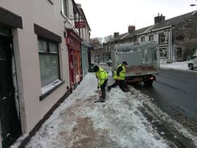 Is it legal to clear snow from public footpaths yourself?