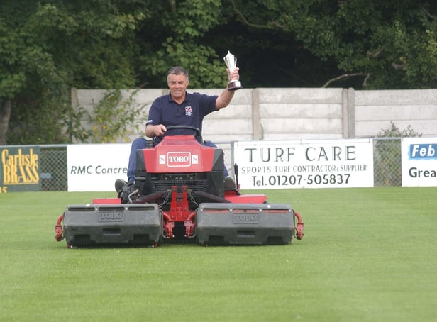 Tommy Porter, seen here with an award he won in 2003, has passed away aged 88.