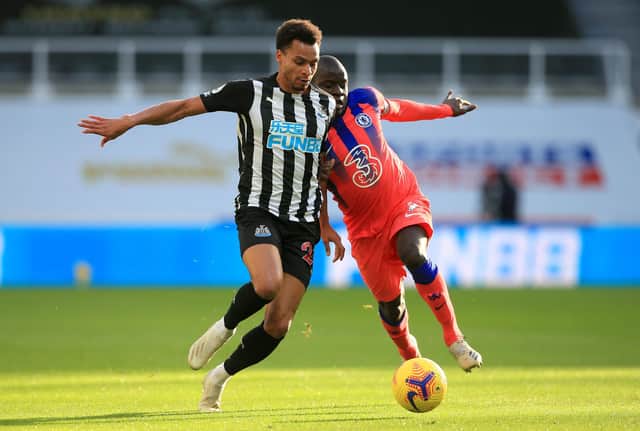 NEWCASTLE UPON TYNE, ENGLAND - NOVEMBER 21: Jacob Murphy of Newcastle United battles for possession with Ngolo Kante of Chelsea during the Premier League match between Newcastle United and Chelsea at St. James Park on November 21, 2020 in Newcastle upon Tyne, England.  (Photo by Lindsey Parnaby - Pool/Getty Images)