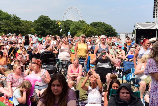 Bents Park was quickly filled to its 20,000 capacity
