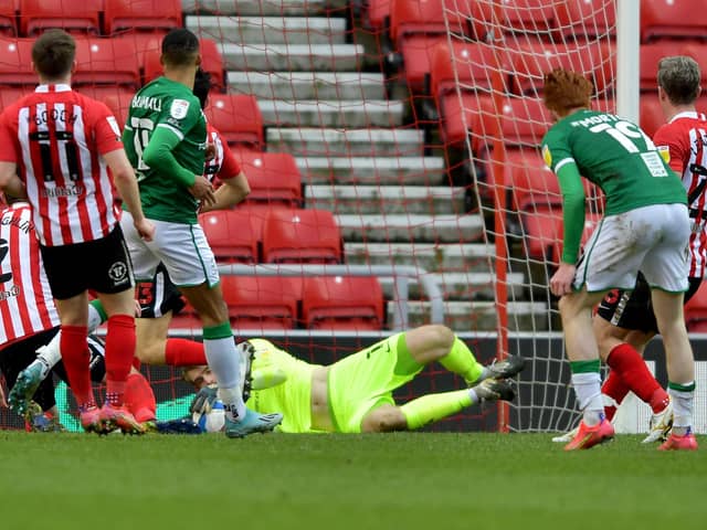 Lee Burge makes a fine save to keep the scores level at the Stadium of Light