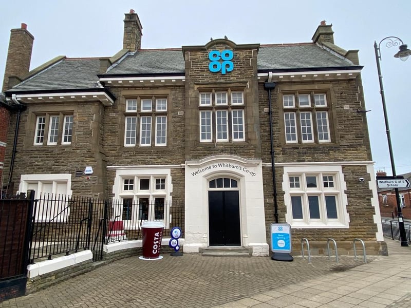 Now closed as a pub and housing a Coop store instead. Legend has it that the ghost of a former pub cleaning lady may have haunted the building. Occasional creaking and knocking noises noted by regulars were credited to “Mrs T doing her cleaning rounds”.