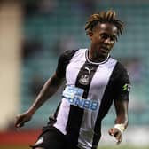 Rolando Aarons.