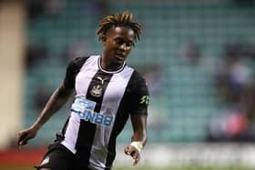 Rolando Aarons.