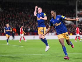 Alexander Isak of Newcastle United scores the team's second goal from a penalty kick during the Premier League match between Nottingham Forest and Newcastle United at City Ground on March 17, 2023 in Nottingham, England. (Photo by Laurence Griffiths/Getty Images)