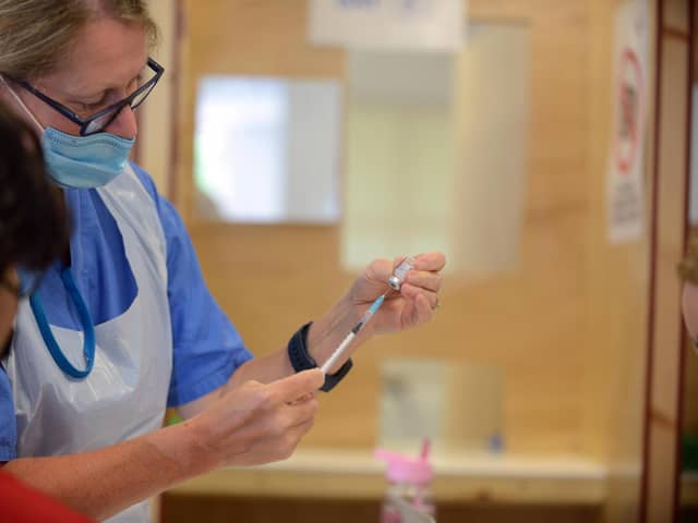 The Covid-19 vaccine booster programme is set to include all people aged 30 and over from Monday, December 13.