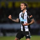 Jeff Hendrick of Newcastle in action during the pre-season friendly between Burton Albion and Newcastle United at the Pirelli Stadium on July 30, 2021 in Burton-upon-Trent, England. (Photo by Michael Regan/Getty Images)