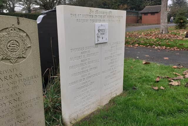 This memorial was unveiled in Harton Cemetery in South Shields in December 17, 2015 - exactly 100 years after the crash.