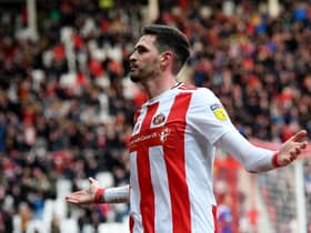 Ex-Sunderland and Rangers striker linked with surprise Championship move after public contract row