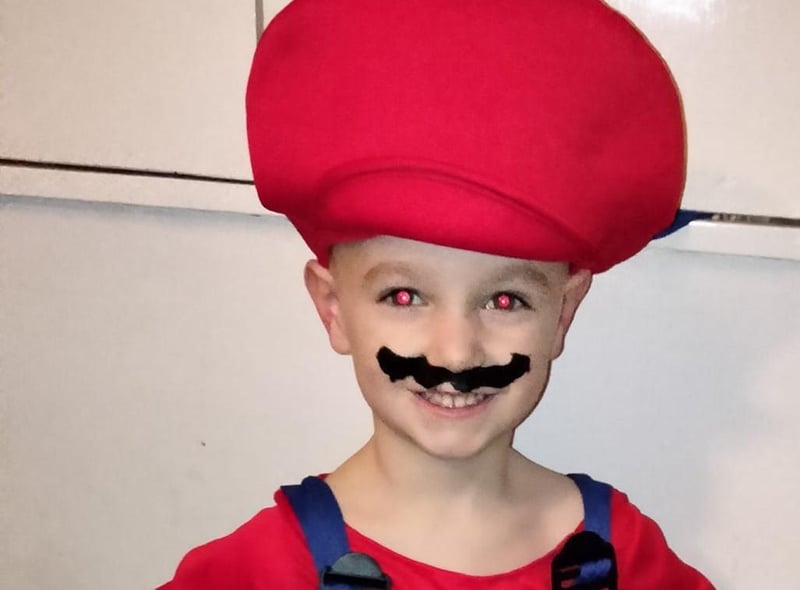 Brodie, 4 dressed as Super Mario.