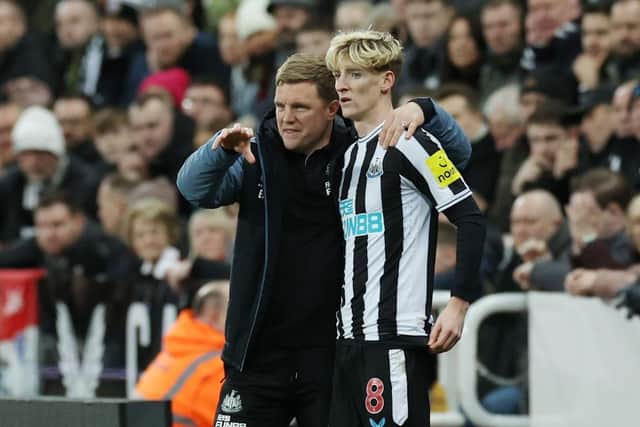 Eddie Howe, Manager of Newcastle United, interacts with Anthony Gordon of Newcastle United during the Premier League match between Newcastle United and West Ham United at St. James Park on February 04, 2023 in Newcastle upon Tyne, England. (Photo by Ian MacNicol/Getty Images)