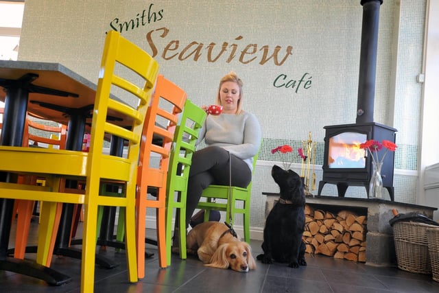 Smith's Seaview Cafe has a 4.3-star rating from 225 reviews