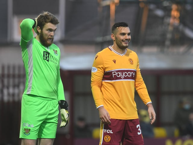 Tony Watt could join Dundee United in January. The Motherwell striker has reportedly agreed a pre-contract with the Tannadice side and was dropped from the starting XI for the win over Livingston. Motherwell No.2 Chris Lucketti said: “There is a likelihood that he could leave in January but there’s nothing set in stone yet so we’ll just keep working away until we hear differently.” (Scottish Sun)