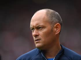 SUNDERLAND, ENGLAND - JULY 31: Sunderland manager Alex Neil reacts on the touchline during the Sky Bet Championship between Sunderland and Coventry City at Stadium of Light on July 31, 2022 in Sunderland, England. (Photo by Stu Forster/Getty Images)