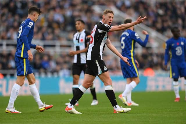 Sean Longstaff in action against Chelsea (Photo by Stu Forster/Getty Images)