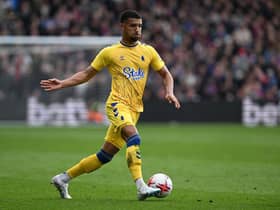 Everton defender Mason Holgate will be suspended for the game against Newcastle United (Photo by Mike Hewitt/Getty Images)