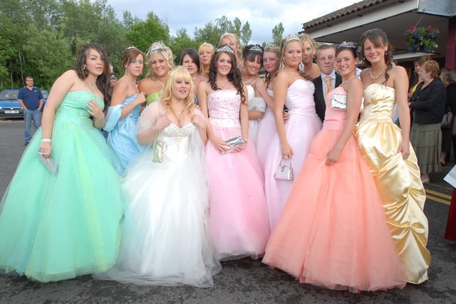Who do you recognise in this prom photo?