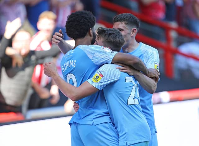 Ellis Simms celebrates his second goal