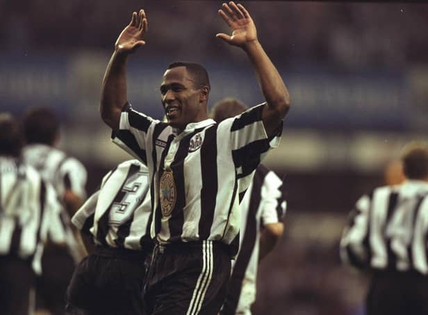 Les Ferdinand (Mandatory Credit: Ben  Radford/Allsport)