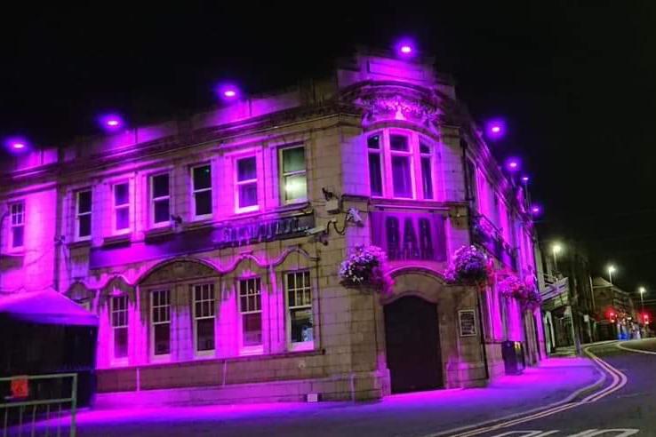 Andwhynot, Leeming Street, posted on Facebook:
The day we have all been waiting for has arrived! 
You can now book online for our outside tables for our reopening on April 12!
☎️ - 01623 633330
We will require a £5 per person deposit. This will then be taken off your final bill.
WE HAVE WAITED AGES TO SAY THIS... SEE YOU NEXT MONTH!