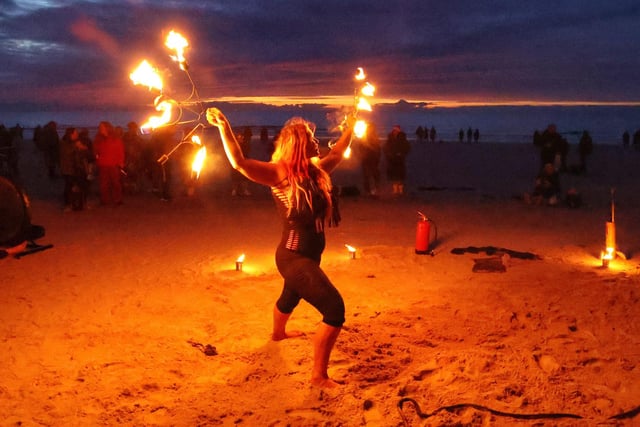 Penella Bee performed for dippers at dawn.