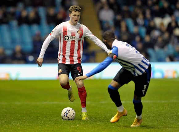 Nathan Broadhead playing for Sunderland.