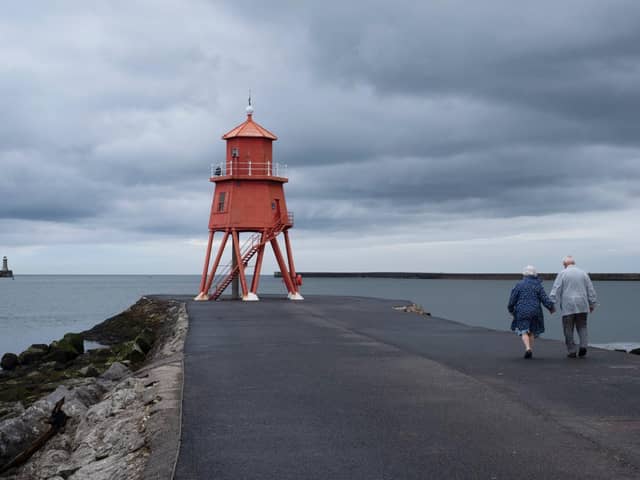 Photographer Keith Bernstein captured this stunning image of Gerald and Valerie Beech at The Groyne in South Shields. Photo by Keith Bernstein.