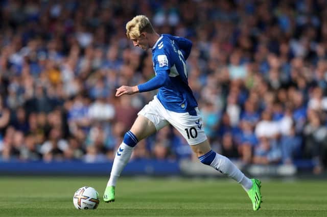 LIVERPOOL, ENGLAND - AUGUST 06: Anthony Gordon of Everton during the Premier League match between Everton FC and Chelsea FC at Goodison Park on August 06, 2022 in Liverpool, England. (Photo by Catherine Ivill/Getty Images)