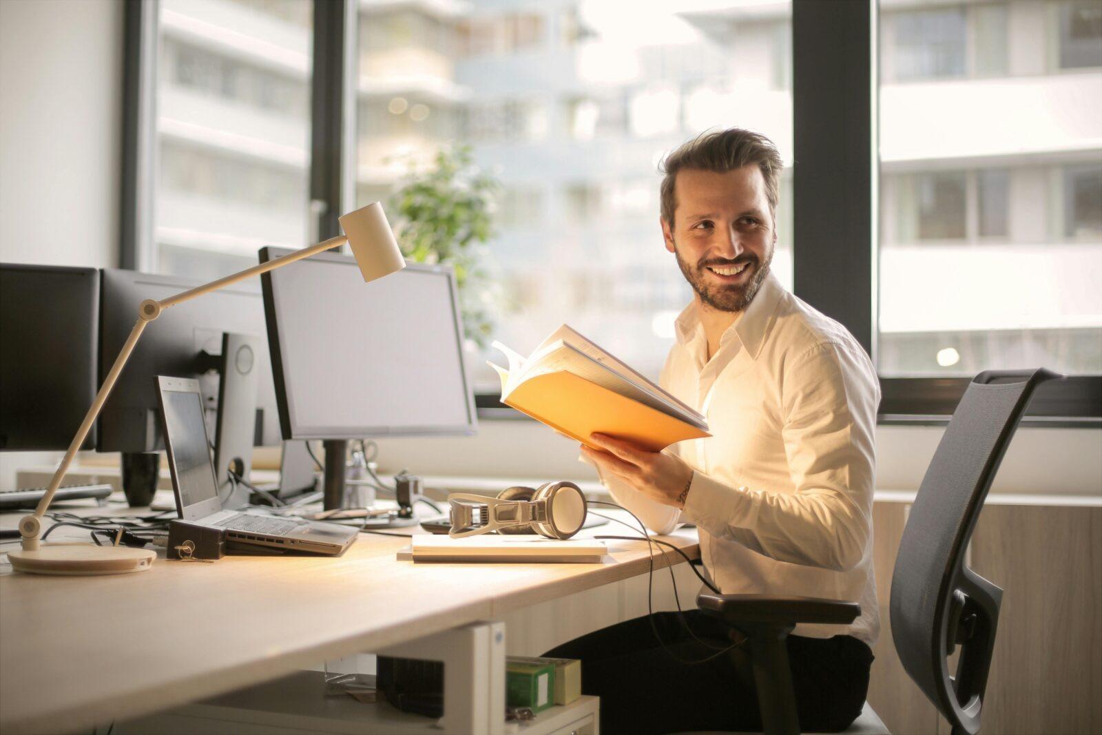 Health Specialist Reveals: 5 Brain Boosting Snacks for the Workplace - Vimarsana News