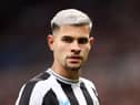 Newcastle United's Bruno Guimaraes spoke to Claudio Cacapa before joining the club.