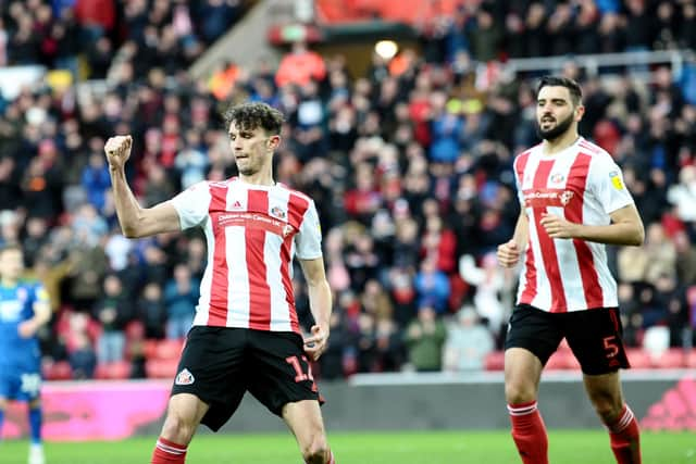 Tom Flanagan has signed a new deal at Sunderland