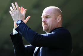 Sean Dyche, Manager of Burnley applauds the fans prior to the Premier League match between Norwich City and Burnley at Carrow Road on April 10, 2022 in Norwich, England. (Photo by Stephen Pond/Getty Images)