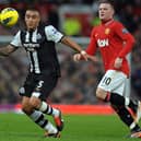 Newcastle United's English defender Danny Simpson (L) vies with Manchester United's English striker Wayne Rooney (R) during the English Premier League football match between Manchester United and Newcastle United at Old Trafford in Manchester, north-west England on November 26, 2011. AFP PHOTO/PAUL ELLIS