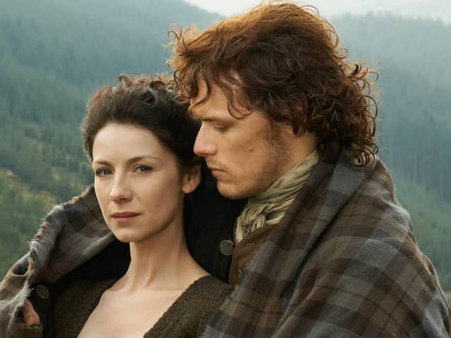 The television series stars Caitriona Balfe and Sam Heughan.