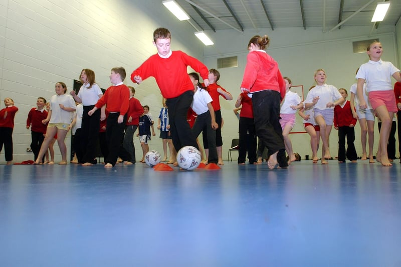 A demonstration of health and fitness at Owton Manor Primary School in 2005. Who do you recognise in this photo?