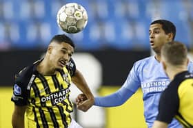 Vitesse's Dutch defender Danilho Doekhi (L) heads the ball during the Dutch Eredivisie football match between Vitesse Arnhem and PSV in the Gelredome stadium, on October 25, 2020 in Arnhem.