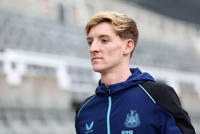 New Newcastle United signing Anthony Gordon arrives at St James's Park.