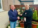 Billy Parker receiving his trophy from DAMHA Chief Executive, Paul Mullis.