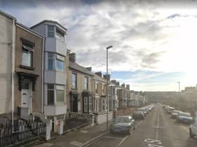 The plans relate to 38 Baring Street.